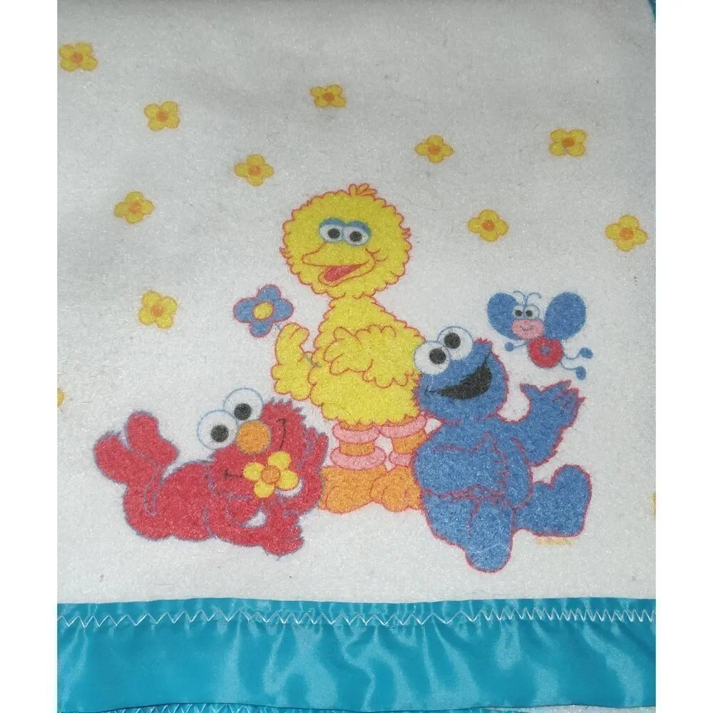 Vtg Riegel Sesame Street Crib Blanket Comforter Made in USA Rare!  46 x 37.5
